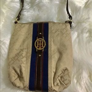 Tommy Hilfiger Crossbody